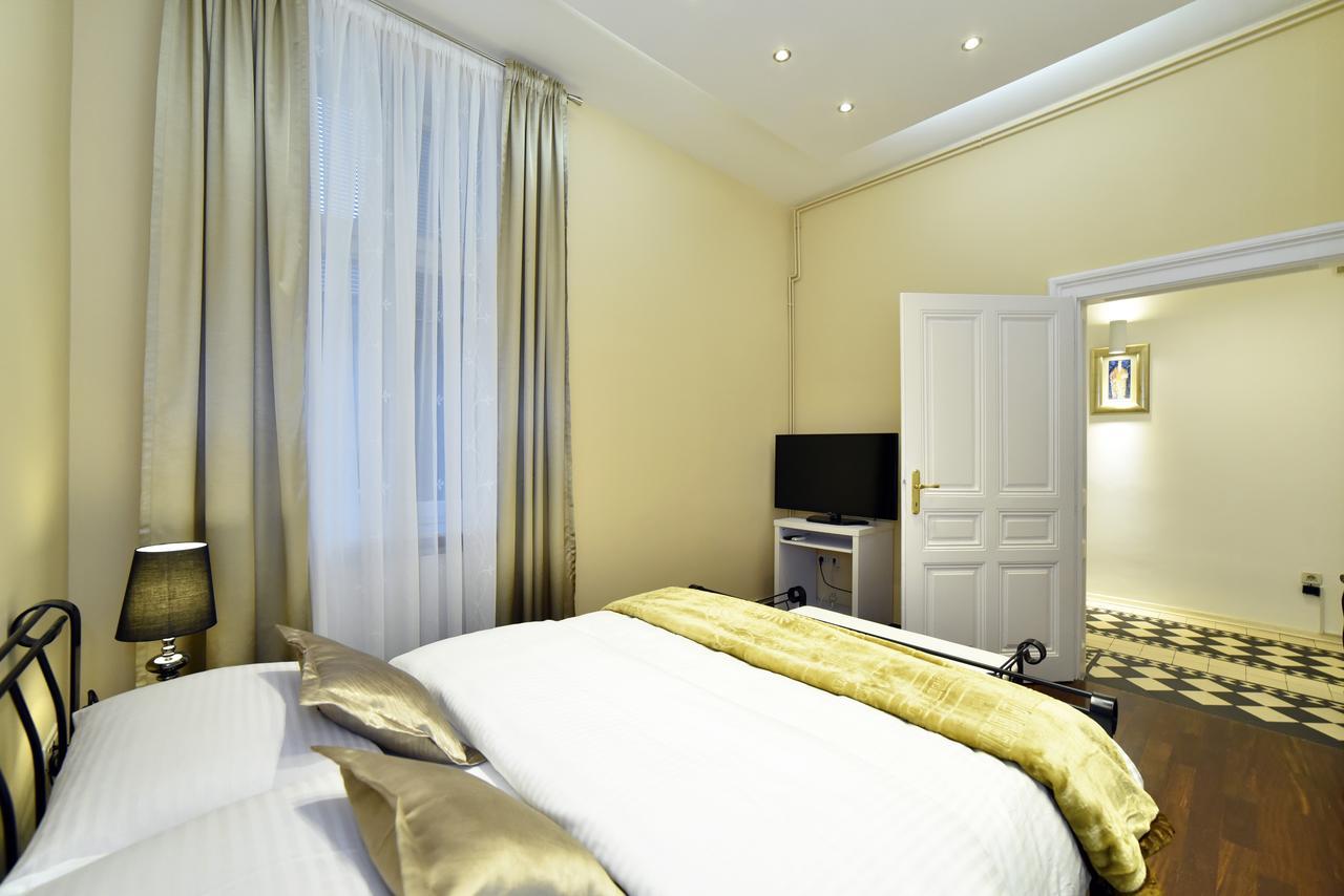 Luxury Residence Center Apartment ザグレブ エクステリア 写真